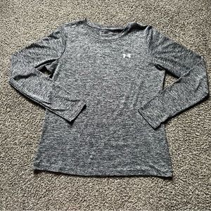 Women’s under armour heather grey long sleeve tshirt
